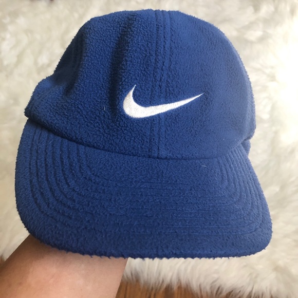 nike therma fit hat